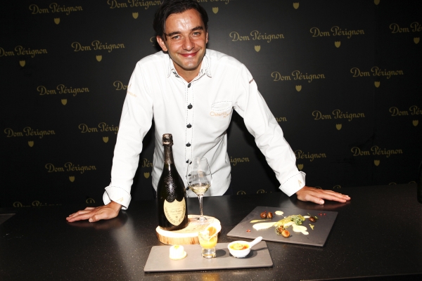 Dom Pérignon 香檳王「黑之啟示」再啟程，法國米其林主廚精心設計佳餚，引領頂級年份香檳 Vintage 2004 古典之旅