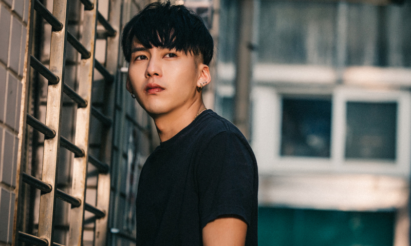 Wrinkles｜安靜地跑，專注剷平——專訪巫建和，每次回頭的重量