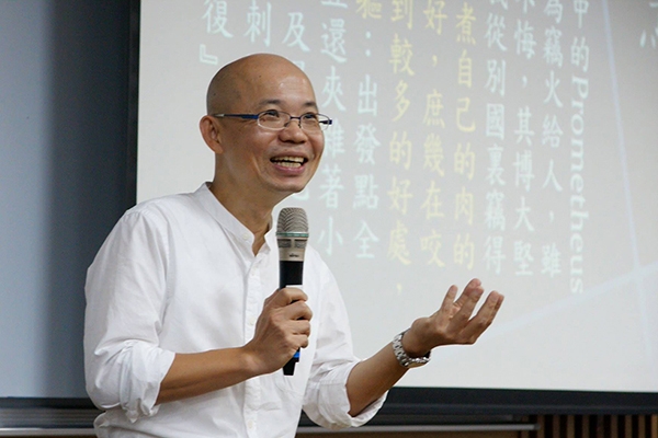 讀中文系的人(一):
書寫,否則就要老去──唐捐談網友唐損