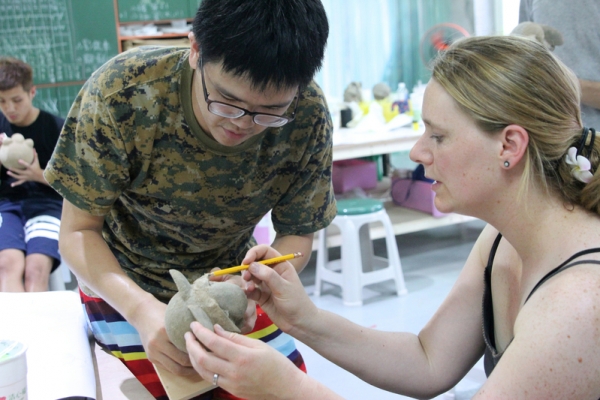 感覺「偶」要什麼,不是「我」要什麼:懸絲偶藝術家 Alice Therese Gottschalk