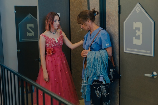 二月選片|《淑女鳥》:如果這已經是最好的我(妳還會愛我嗎)