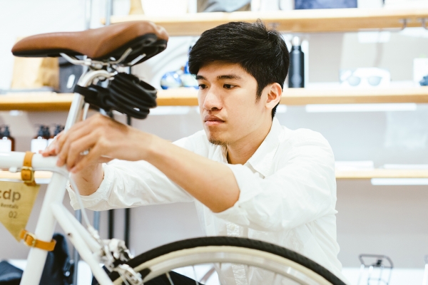 Trippen 與 tokyobike 的減法生活:好的東西,應該陪你走很久很久