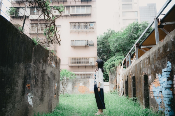 從《你的孩子不是你的孩子》到《上流兒童》,專訪吳曉樂:每個人的靈魂都是孤兒