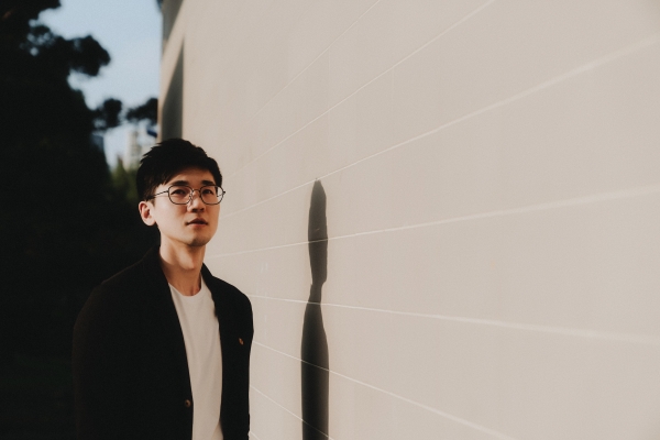 母親幫我挽一張乾淨的臉——專訪謝凱特，修補是平靜