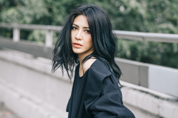 在世界邊陲的孩子，專訪艾怡良：你們會喜歡真正的我嗎？