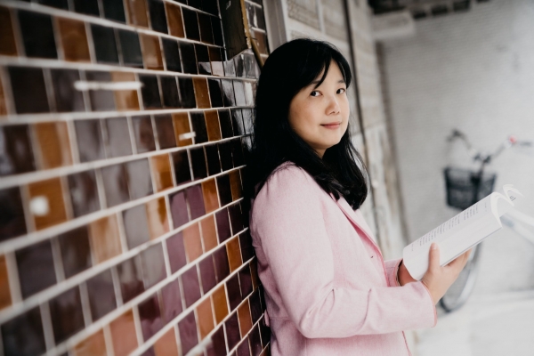 閱讀時間|從傳播學者到 NCC,洪貞玲讀《後真相時代》:假新聞與主觀真相的鴻溝