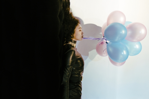 純情的喜悅與眼淚，專訪「低級失誤」：接吻前的那一秒鐘，是最漂亮的瞬間