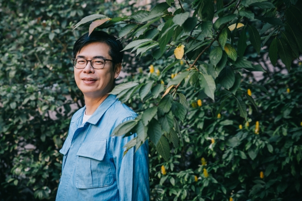 陳其邁到底嗑了什麼拜託給我來一點——專訪地表最強敗選人、行政院副院長、前地下電台台長 & 陳小米的爸