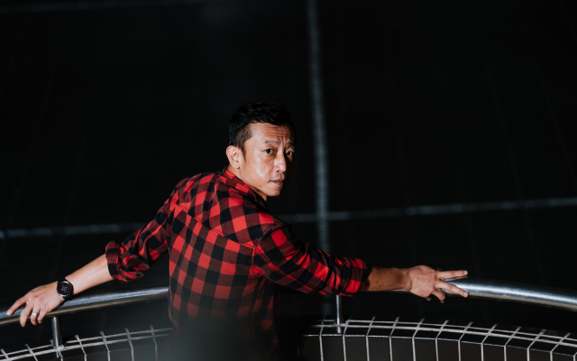 佛魔相生——專訪楊雅喆《天橋上的魔術師》:幻術恐懼裡,最單純的自由