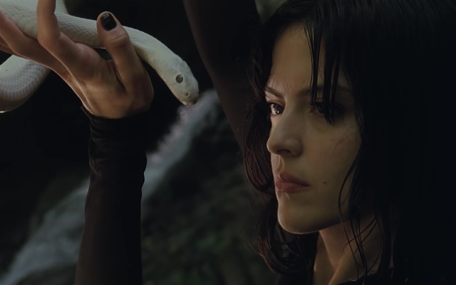 先一見鍾情,然後組了樂團——The Marías,把阿莫多瓦寫成歌