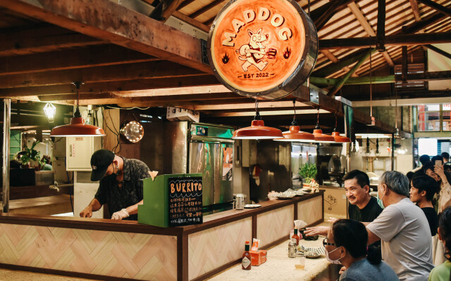 市場裡的新潮店家 5 選！重新打開鹽埕第一公有市場，老鹽埕 mix 新攤商的全新風貌