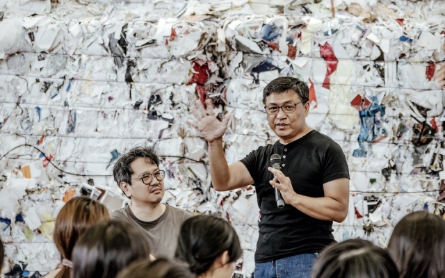 吳明益╳鄭宗杰:產業該死的時候就會死,所以我們做書